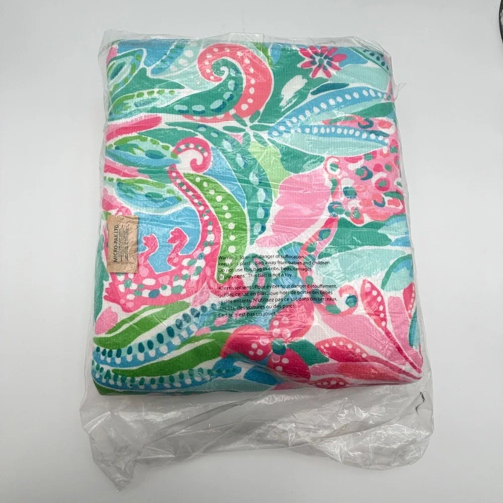 Lilly Pulitzer lounge towel